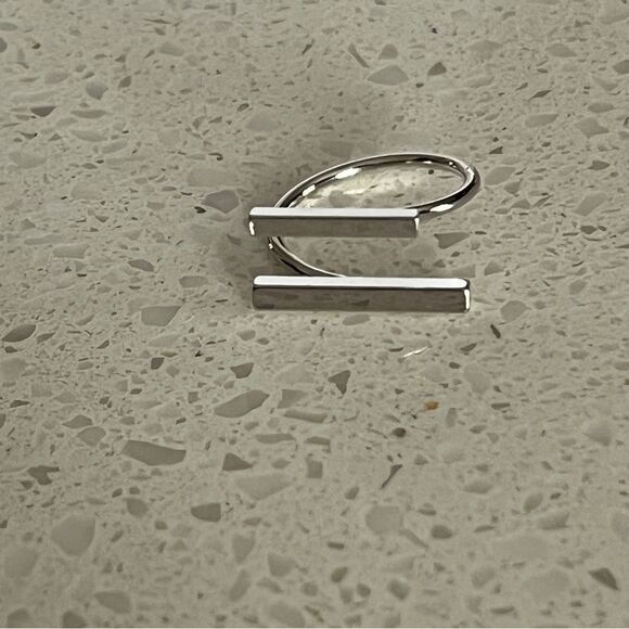 Geometric Design Cuff Ring - Picture 8 of 10